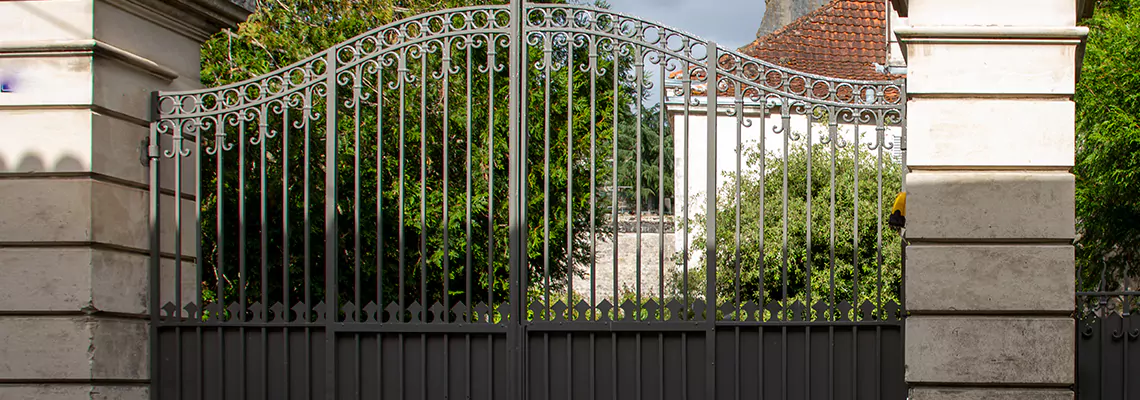 Wooden Swing Gate Repair in Vernon Hills, IL